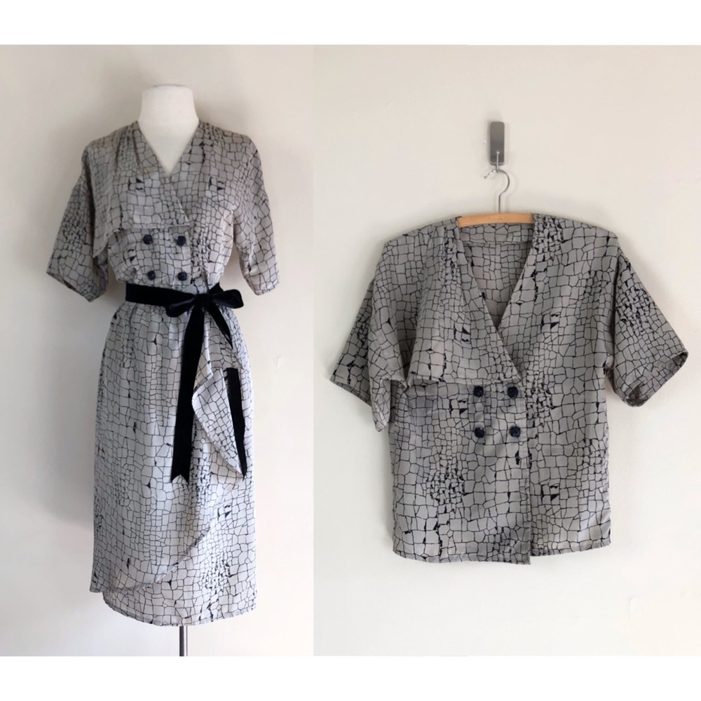 vintage 80s snake skin print blouse abstract animal‎ shirt asymmetrical disco